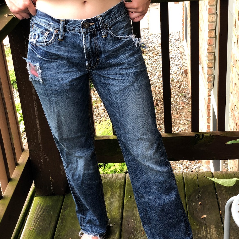 American Eagle Distressed Mom Jeans, 29/32